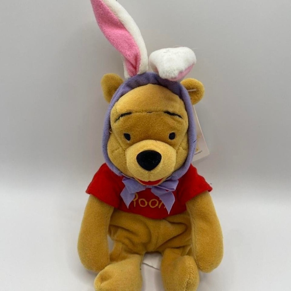 NWT Vintage  Disney Winnie the Pooh Easter Bunny Mini Bean Bag Plush 8"
